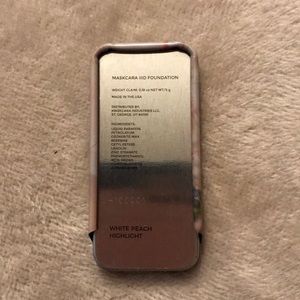 Maskcara Makeup - Maskcara NWT White Peach Highlight Maskcara Makeup - Maskcara NWT White Peach Highlight
